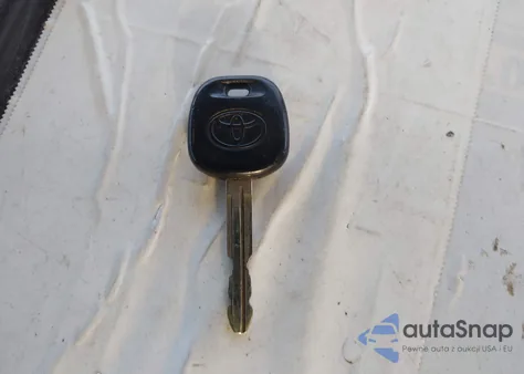 2005 Toyota Corolla Ce z USA, uszkodzony, nr VIN 1NXBR32E85Z402434